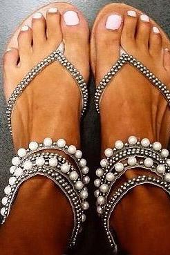 Beading Rhinestone Thong Women’s Flat Flops Sandals（SP11360834）