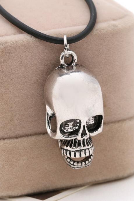Skull Pendant Alloy Necklace