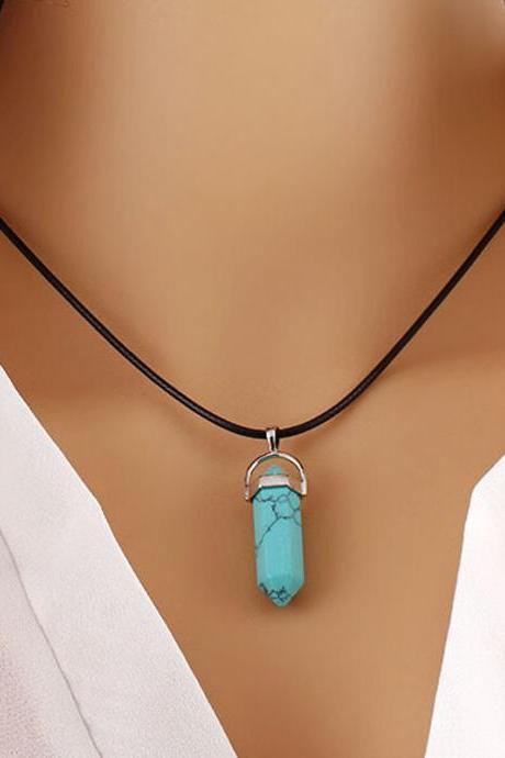 Retro Natural Turquoise Crystal Bullet Pendant Clavicle Necklace