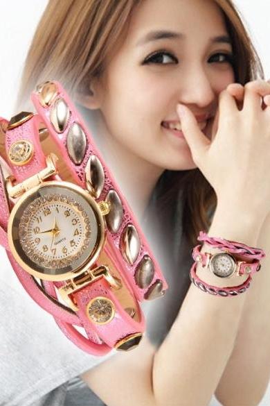 Fashion Lady Women&amp;amp;#039;s Retro Rivet Bracelet Wrap Watch Wristwatch