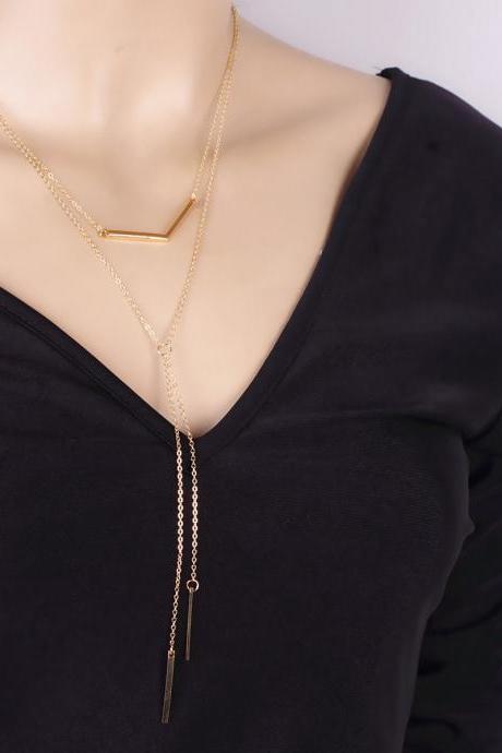 Metal V Tassel Women's Clavicle Necklace