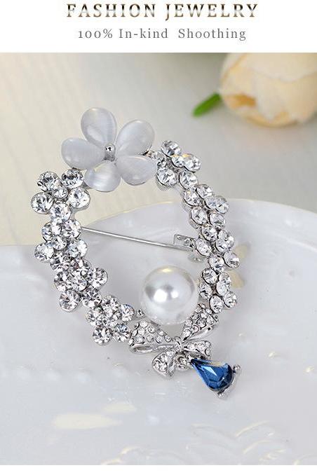 Korean Fashion Pendant pearl diamond brooch