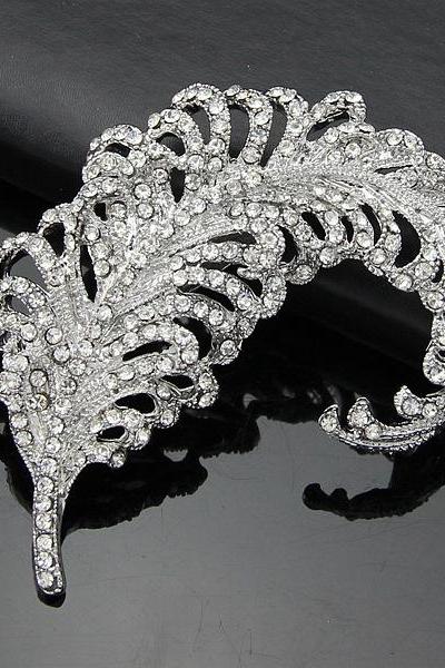 Elegant Feather Diamond Crystal Brooch