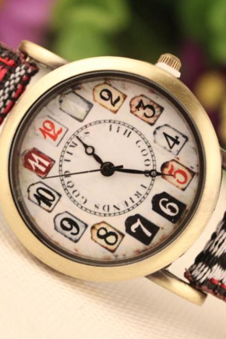 Retro Print Lady's Wrist Watch