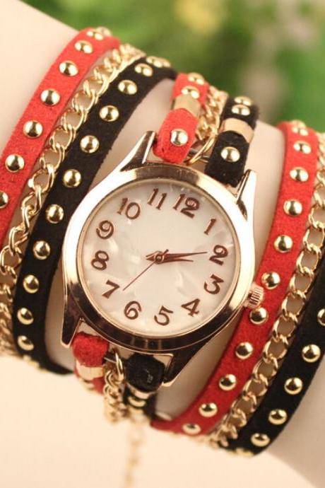 Personality Fashion Rivet Bracelet Watch