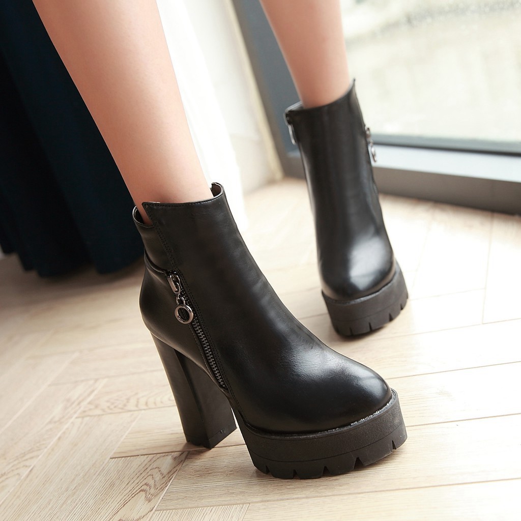 round toe chunky heel shoes